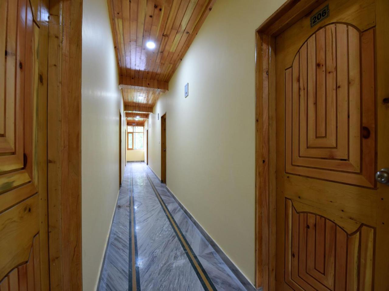Oyo 14141 Apple Valley View Manali  Bagian luar foto